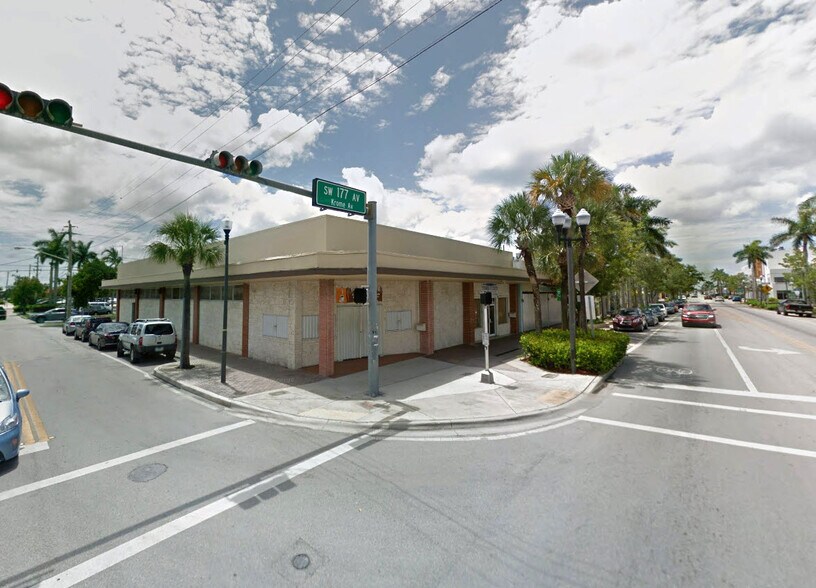 More Photos Of 137-141 N Krome Ave, Homestead Storefront For Sale