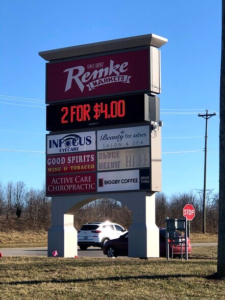 More Photos Of 3950-3960 Turkeyfoot Rd, Erlanger Supermarket For Sale