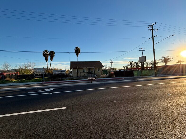More Photos Of 41267 State Highway 74, Hemet Auto Dealership For Sale