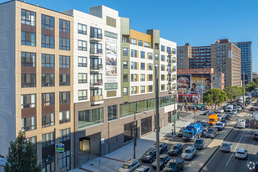 More Photos Of 922 N Broad St, Philadelphia Apartments For Lease