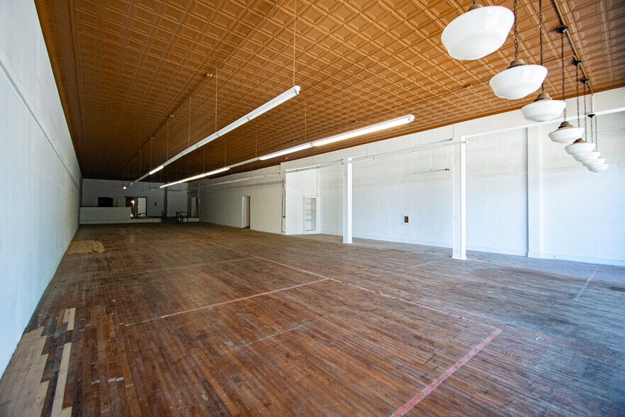 More Photos Of 222 E Main St, Walhalla General Retail For Sale