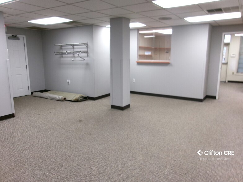 More Photos Of 440 Chestnut St, Union Township Medical For Lease
