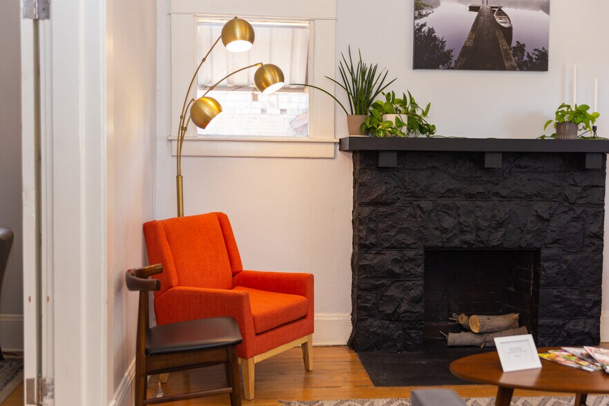 More Photos Of 531 E Lynwood St, Phoenix Office Residential For Sale