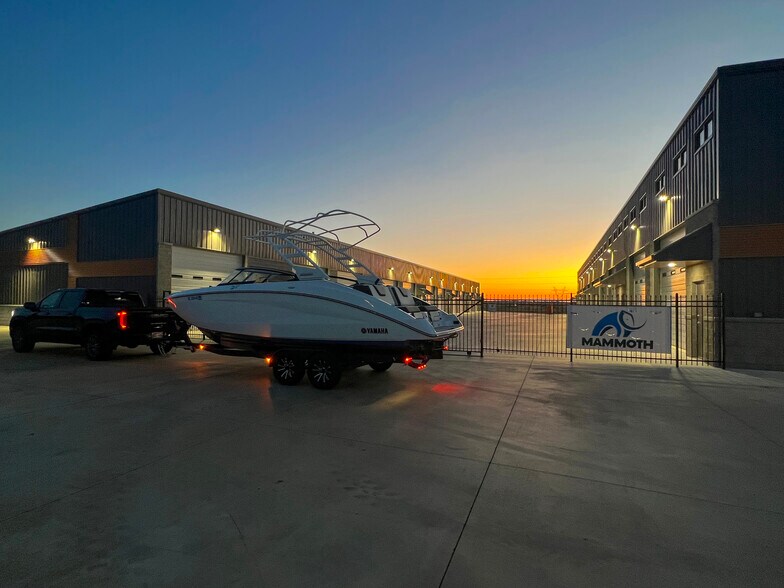 More Photos Of 16571 Broadway St, Glenpool Self Storage For Sale