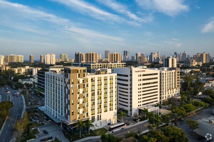 More Photos Of 2920 NE 207th St, Aventura Office Residential For Lease