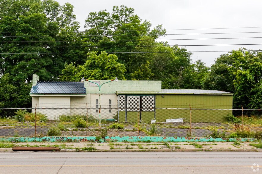 More Photos Of 2135 N Gettysburg Ave, Dayton Freestanding For Sale