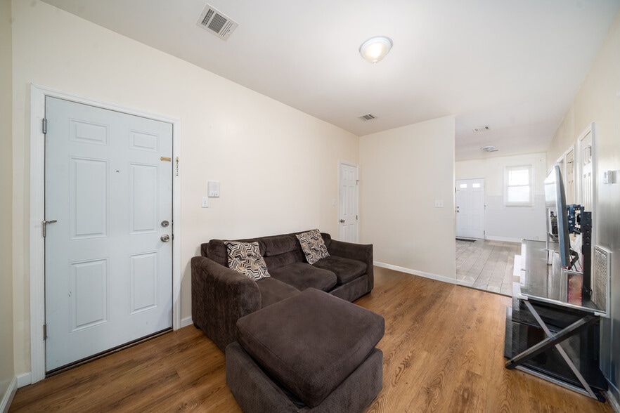 More Photos Of 339-343 E 28th St, Paterson Apartments For Sale