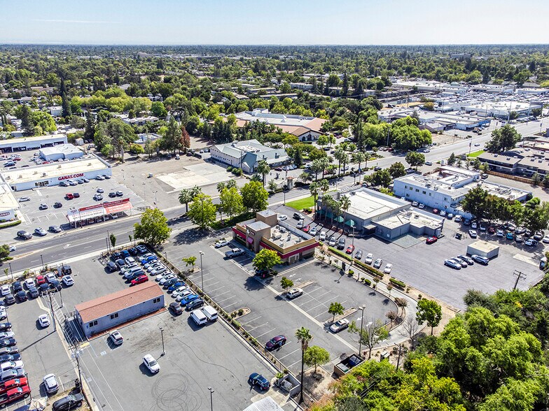 Primary Photo Of 2795 Fulton Ave, Sacramento Fast Food For Sale