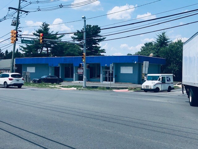 More Photos Of 770 Georges Rd, North Brunswick Storefront For Lease