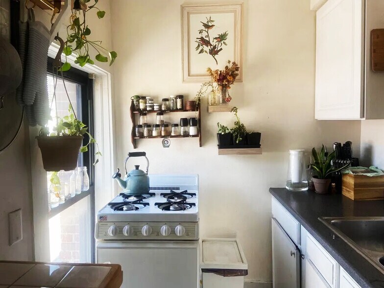 More Photos Of 200 Brackett St, Portland Storefront Retail Residential For Sale