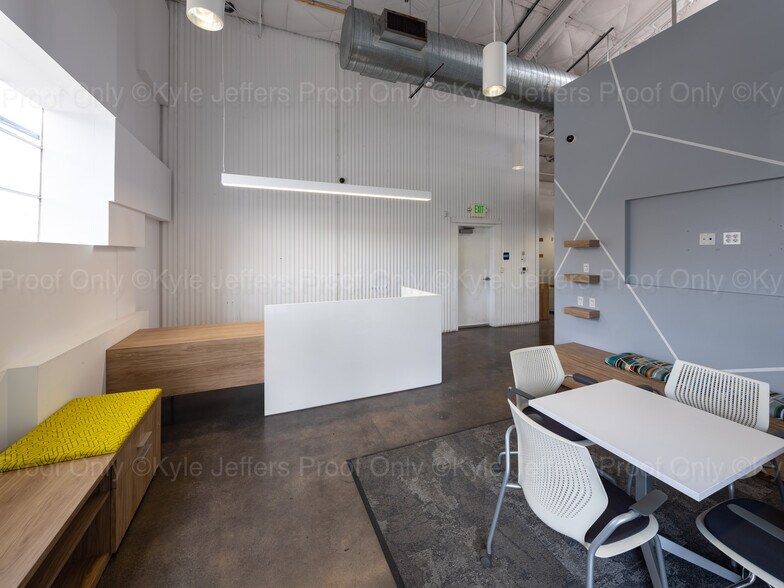 More Photos Of 455 Portage Ave, Palo Alto Research And Development For Lease