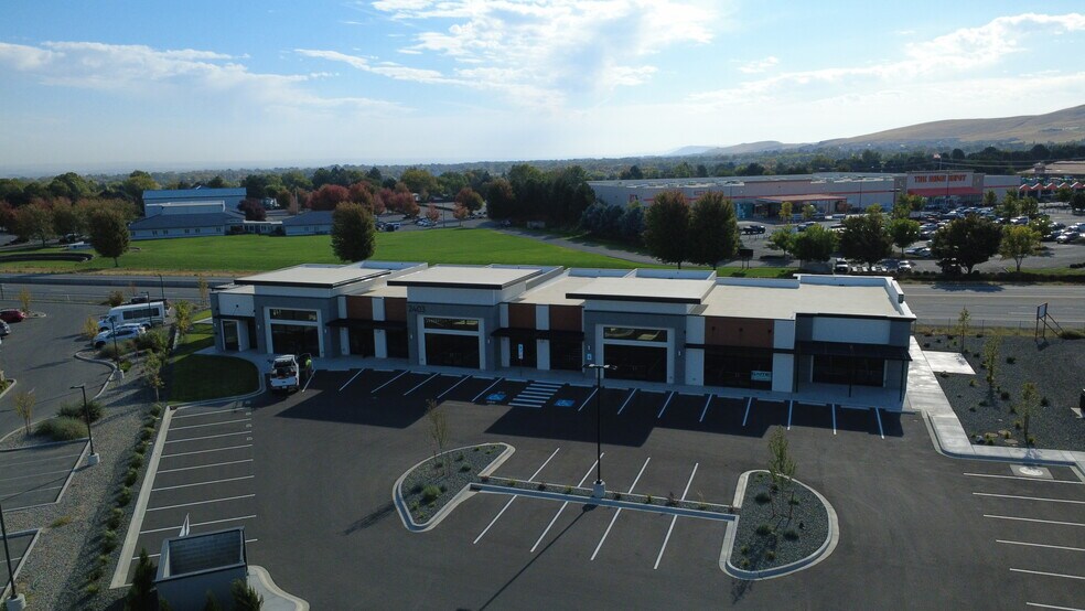 More Photos Of 2403 Quillan Pl, Kennewick Office For Lease