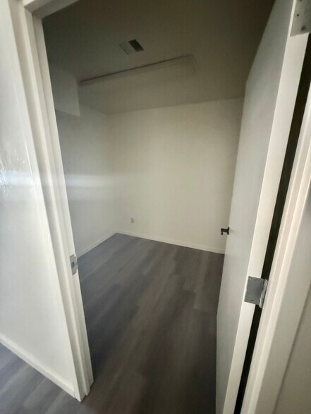 More Photos Of 13272 E Central Ave, Mayer General Retail For Lease