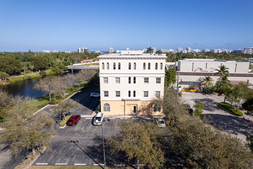 More Photos Of 7999 N Federal Hwy, Boca Raton Loft Creative Space For Sale