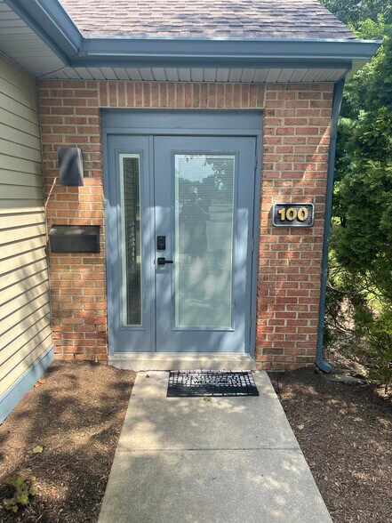 More Photos Of 200 Haddonfield Berlin, Gibbsboro Office For Sale