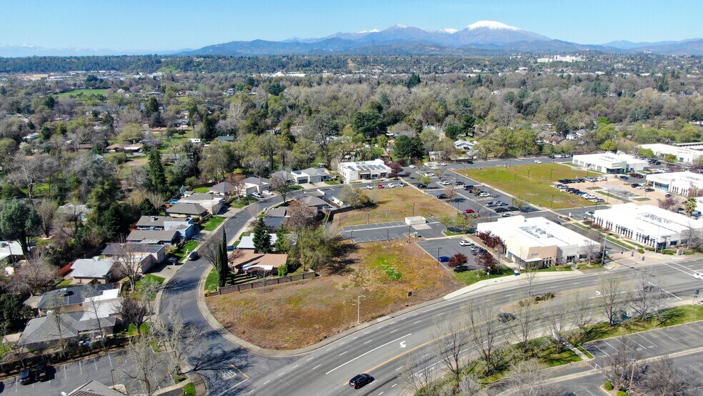 More Photos Of 390 Hartnell Ave, Redding Office For Lease