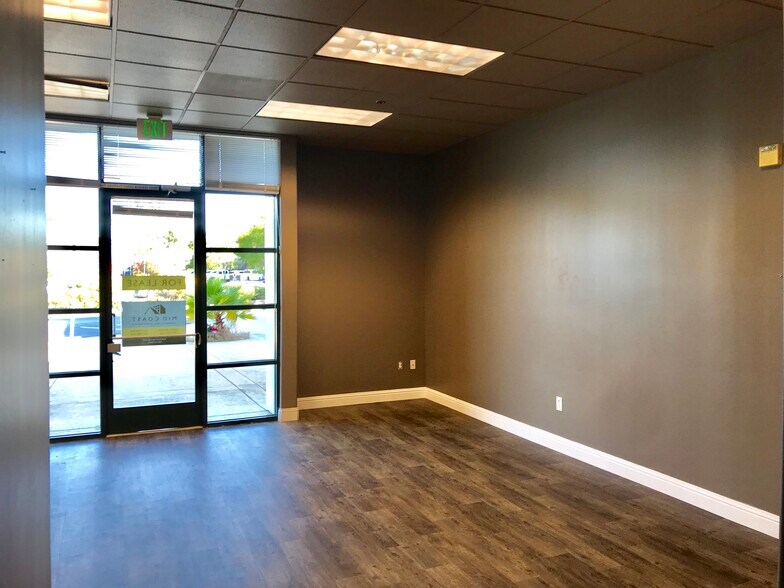 More Photos Of 4 Harris Ct, Monterey Medical For Lease