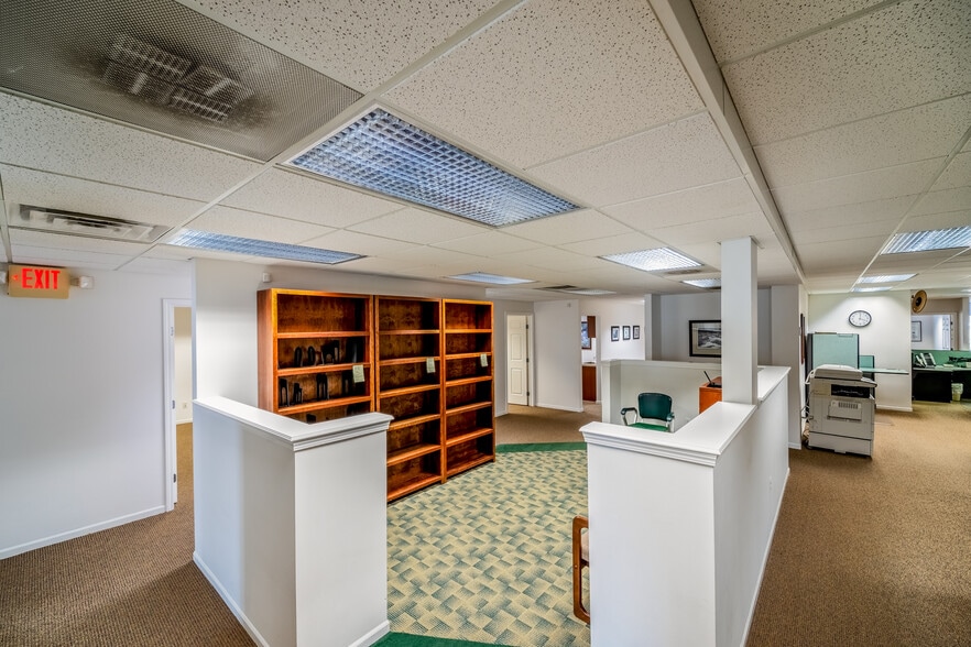 More Photos Of 4615-4621 S Wayne Rd, Wayne Storefront For Sale