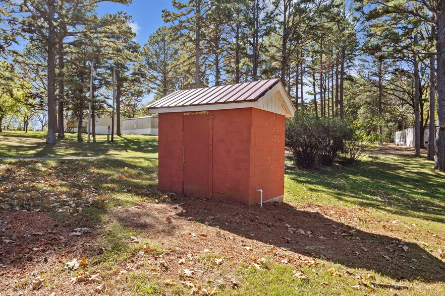 More Photos Of 10040 Pieper Rd, Potosi Manufactured Housing Mobile Home Park For Sale