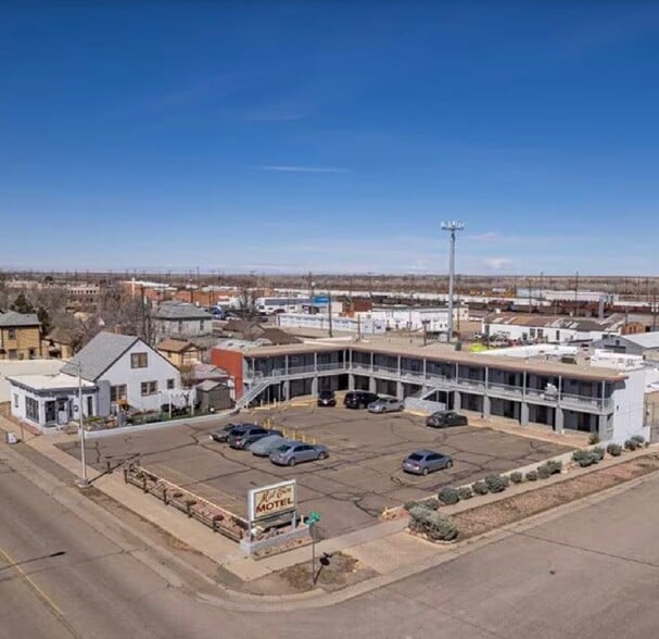 Primary Photo Of 215 E 3rd St, La Junta Hotel For Sale