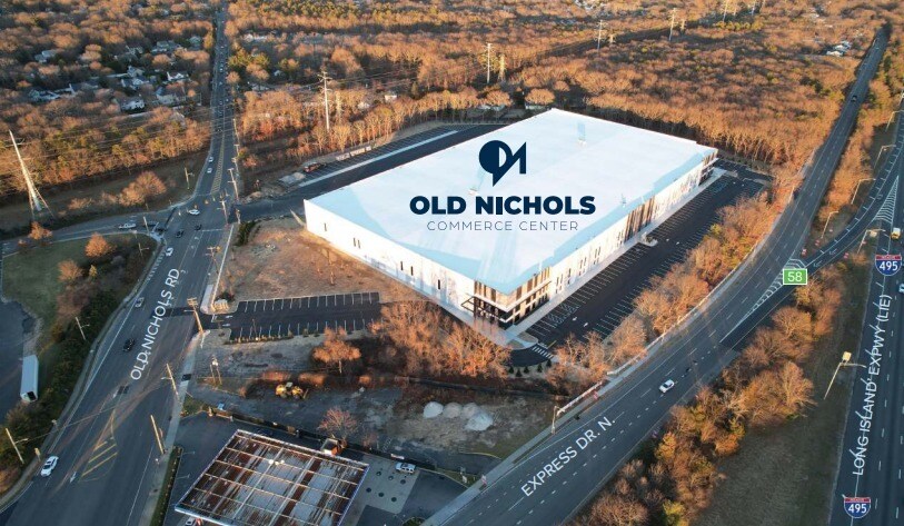 More Photos Of Old Nichols Commerce Ctr, Islandia Distribution For Lease