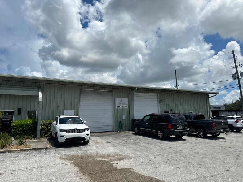 More Photos Of 12880 Automobile Blvd, Clearwater Manufacturing For Lease
