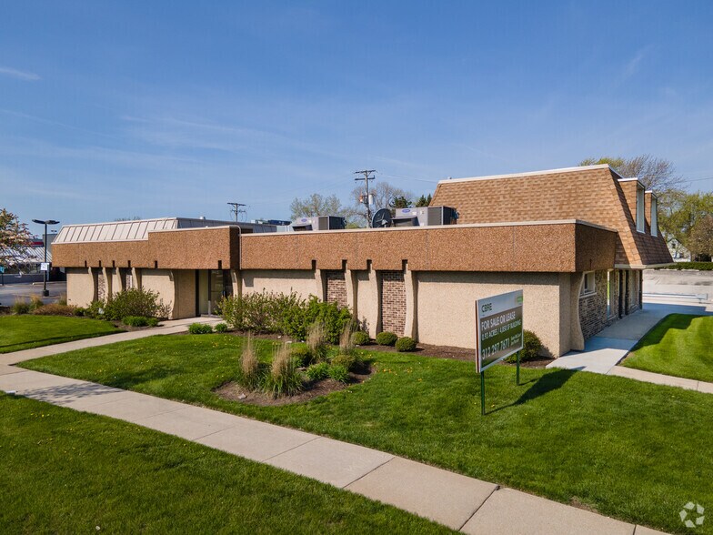 More Photos Of 12004 S Pulaski Rd, Alsip General Retail For Sale