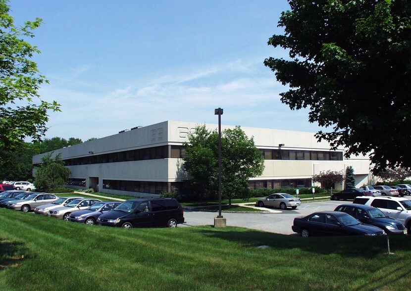 More Photos Of 66 Ford Rd, Denville Warehouse For Lease