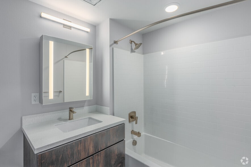 More Photos Of 215-219 S Water St, Henderson Apartments For Lease