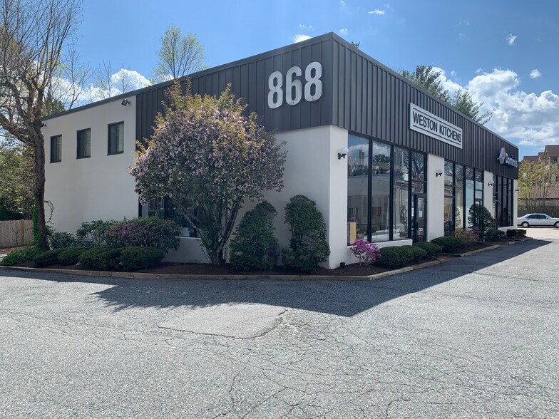 Primary Photo Of 868 Worcester St, Wellesley General Retail For Lease