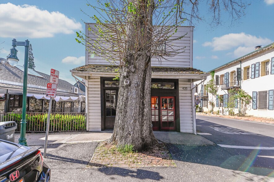 More Photos Of 435 Main St, Murphys General Retail For Sale