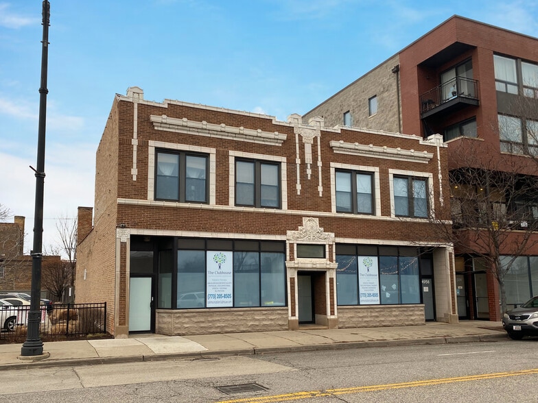 Primary Photo Of 4958 N Milwaukee Ave, Chicago Office Residential For Lease