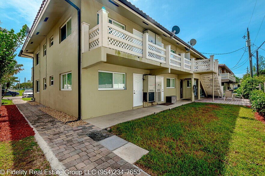 More Photos Of 2131 NE 40th Ct, Lighthouse Point Apartments For Sale