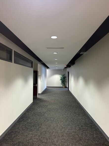 More Photos Of 5989 Tahoe Dr SE, Grand Rapids Medical For Sale