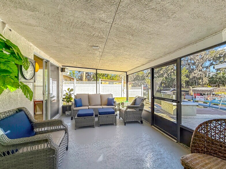 More Photos Of 421 NW 14th Pl, Crystal River Multifamily For Sale