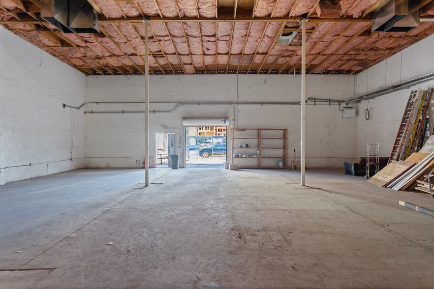 More Photos Of 1205 S Main St, Las Vegas Storefront Retail Office For Lease