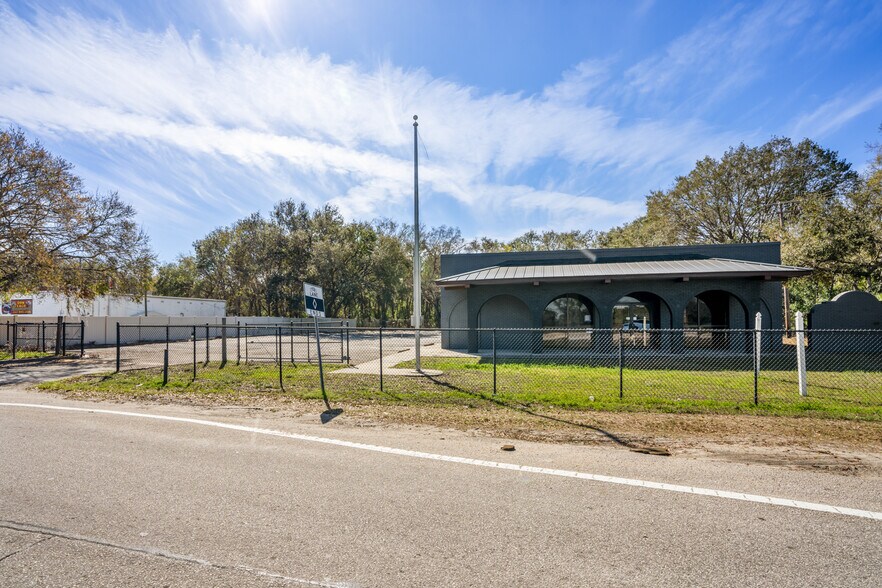 More Photos Of 8602 Tarpon Springs Rd, Odessa Specialty For Sale