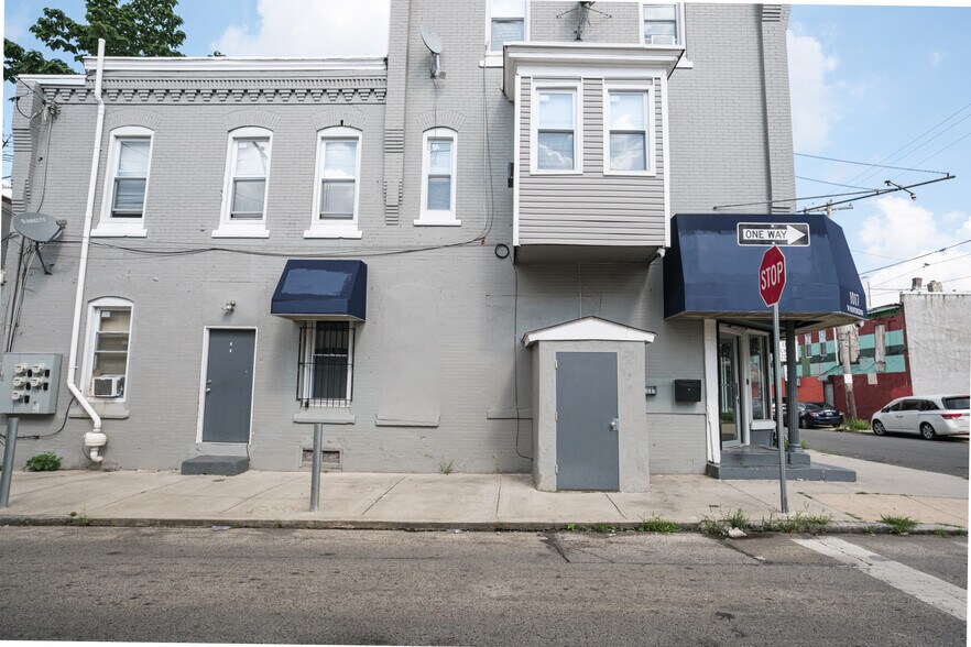 More Photos Of 1017 W Huntingdon St, Philadelphia General Retail For Sale