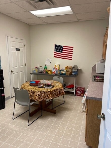 More Photos Of 107 W Main St, Cameron Storefront Retail Office For Sale