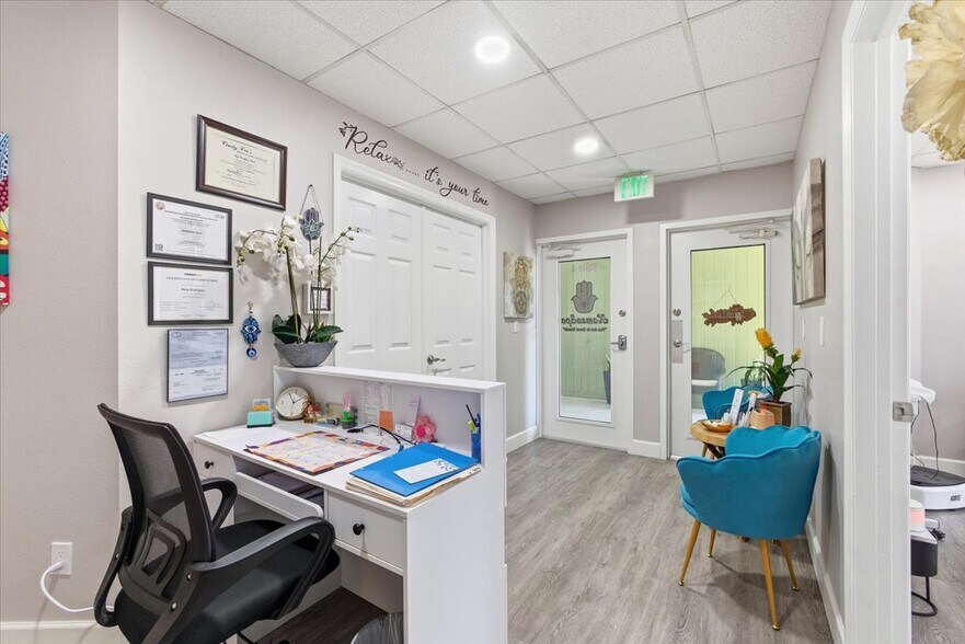 More Photos Of 7 Florida Park Dr, Palm Coast Office For Sale