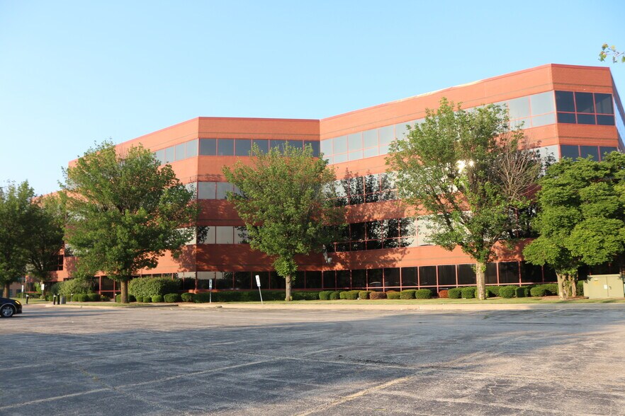 More Photos Of 3201 W White Oaks Dr, Springfield Office For Sale