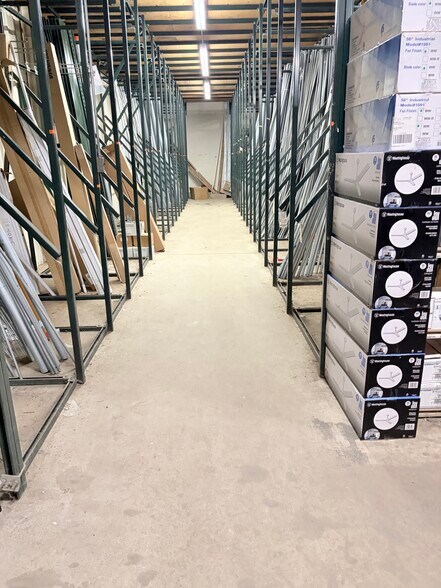 More Photos Of 200 E 2nd St, Rochester Freestanding For Lease