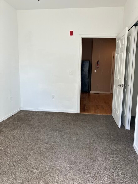 More Photos Of 423 N 40th St, Philadelphia Apartments For Sale
