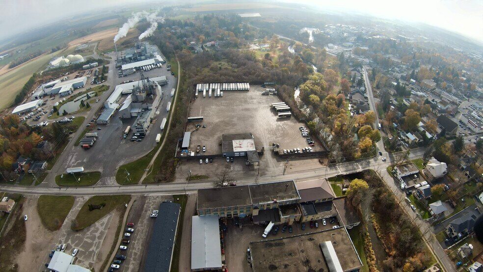 More Photos Of 39 Arthur St N, Elmira Land For Lease