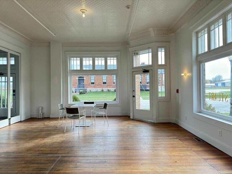 More Photos Of 203 E Front St, Stuart Apartments For Lease