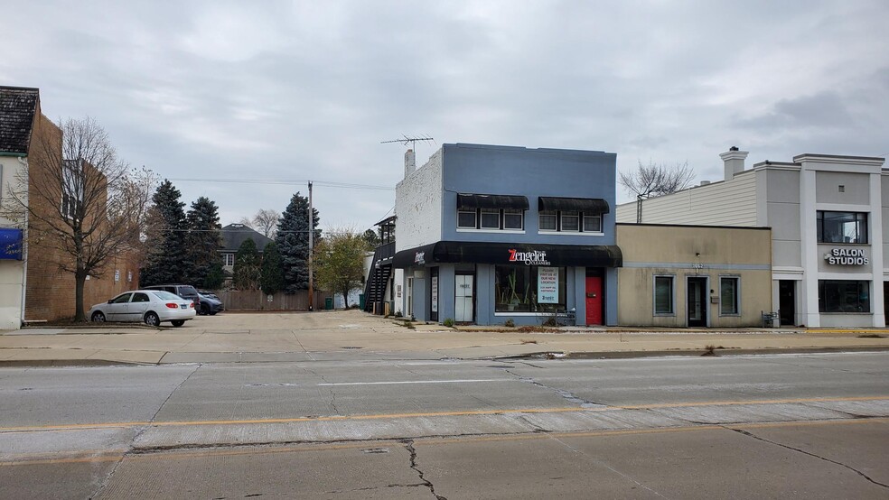 Primary Photo Of 1654-1656 Willow Rd, Northfield General Retail For Sale