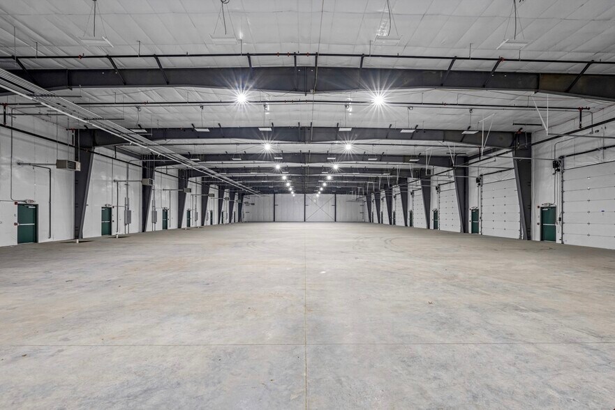 More Photos Of 2209 Clement Ave, Pennsauken Warehouse For Lease