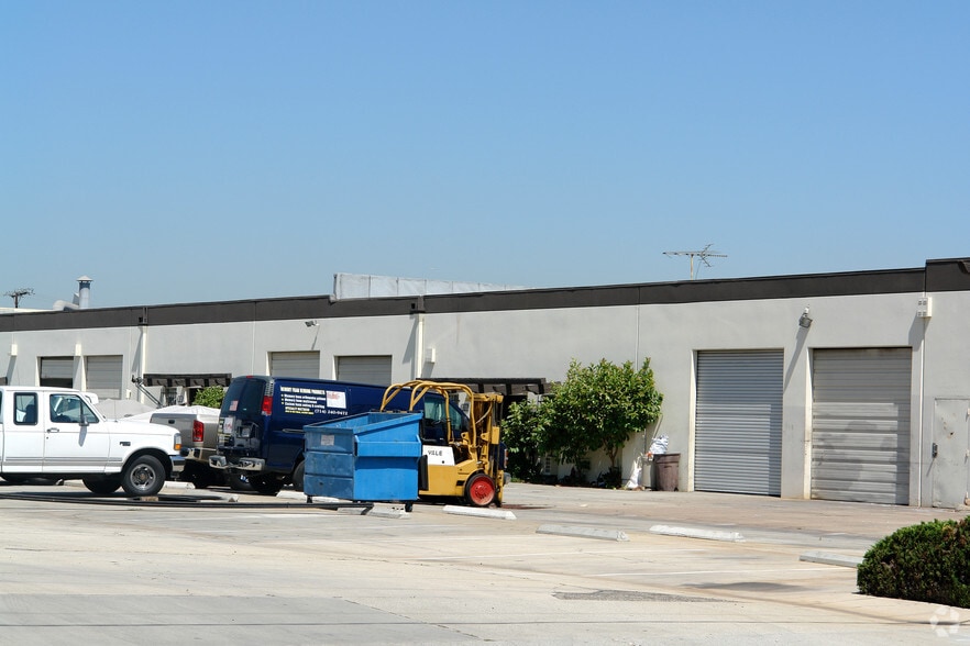 More Photos Of 10701-10721 Forest St, Santa Fe Spgs, Santa Fe Springs Manufacturing For Lease