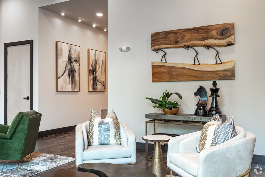 More Photos Of 352 S Walker St, Cary Apartments For Lease