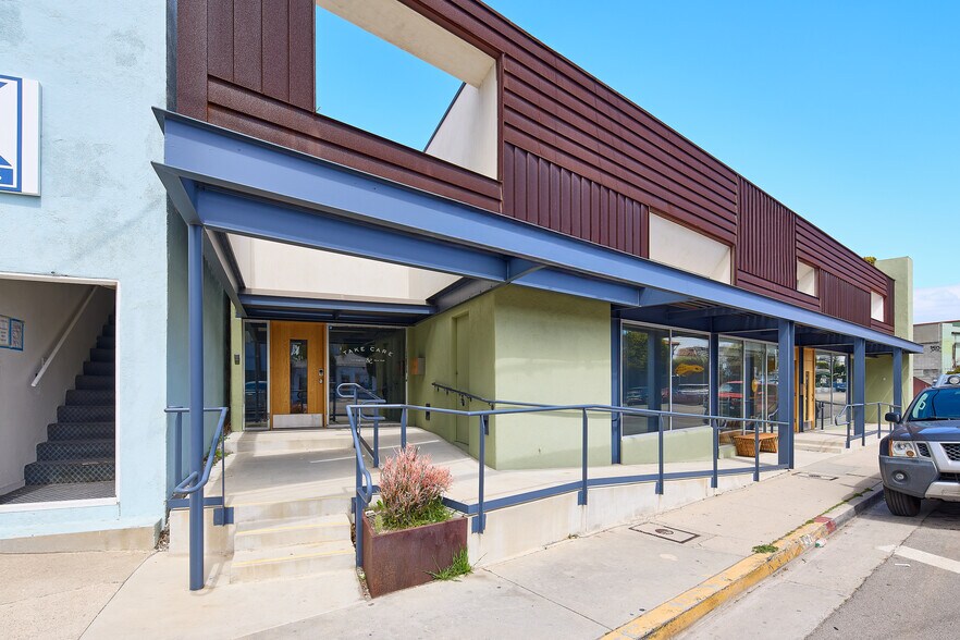 More Photos Of 1733-1737 Abbot Kinney Blvd, Venice Storefront Retail Office For Lease